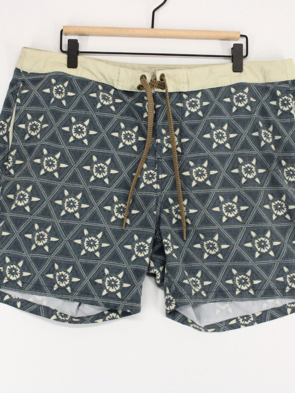 Faherty Biarritz Board Shorts Mens 36 Blue Geometric Swim Trunks Recycled